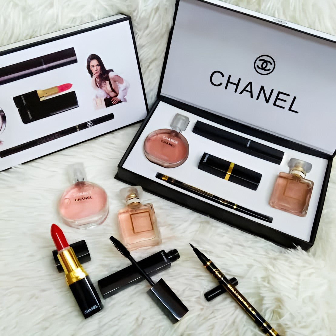 Coco Chanel Mini Set Makeup (Gift Set)